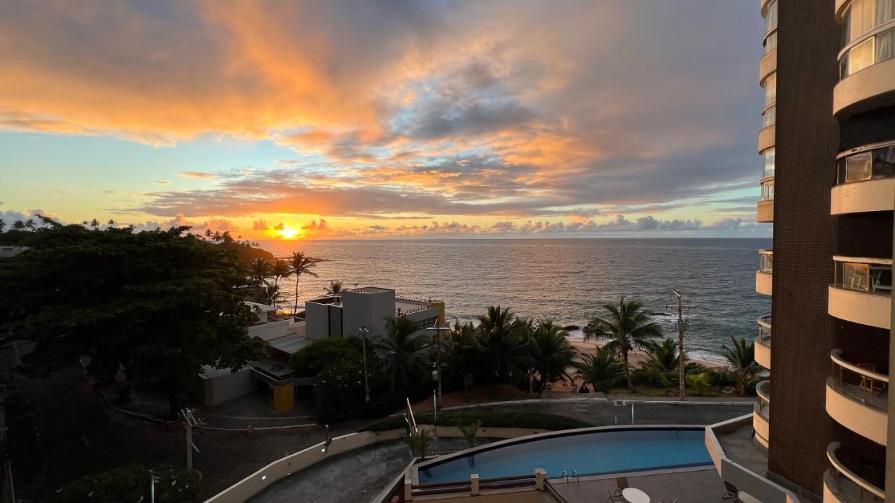 Lindo Vista Mar Na Praia Do Buracao - Rio Vermelho Сальвадор Экстерьер фото