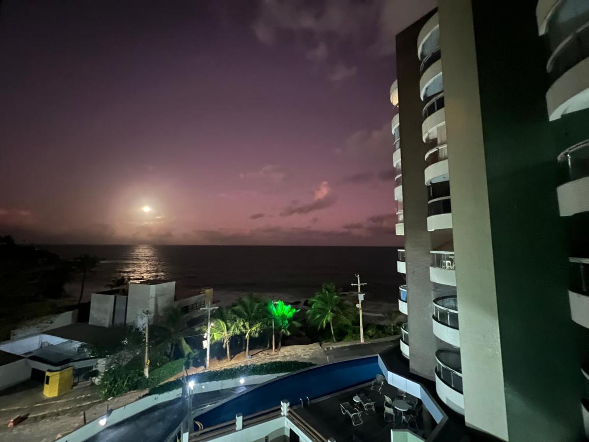 Lindo Vista Mar Na Praia Do Buracao - Rio Vermelho Сальвадор Экстерьер фото